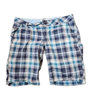 SO Brand Juniors Shorts • Size 7 • Plaid Print • Casual